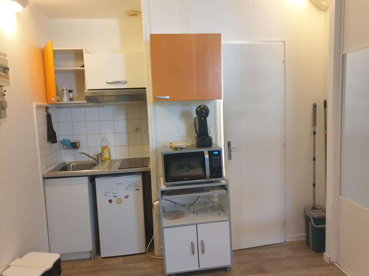 Studio Simplicien *Cosy* Plein Centre Ville De Poitiers *Tv* Wifi *Cafe* ภายนอก รูปภาพ