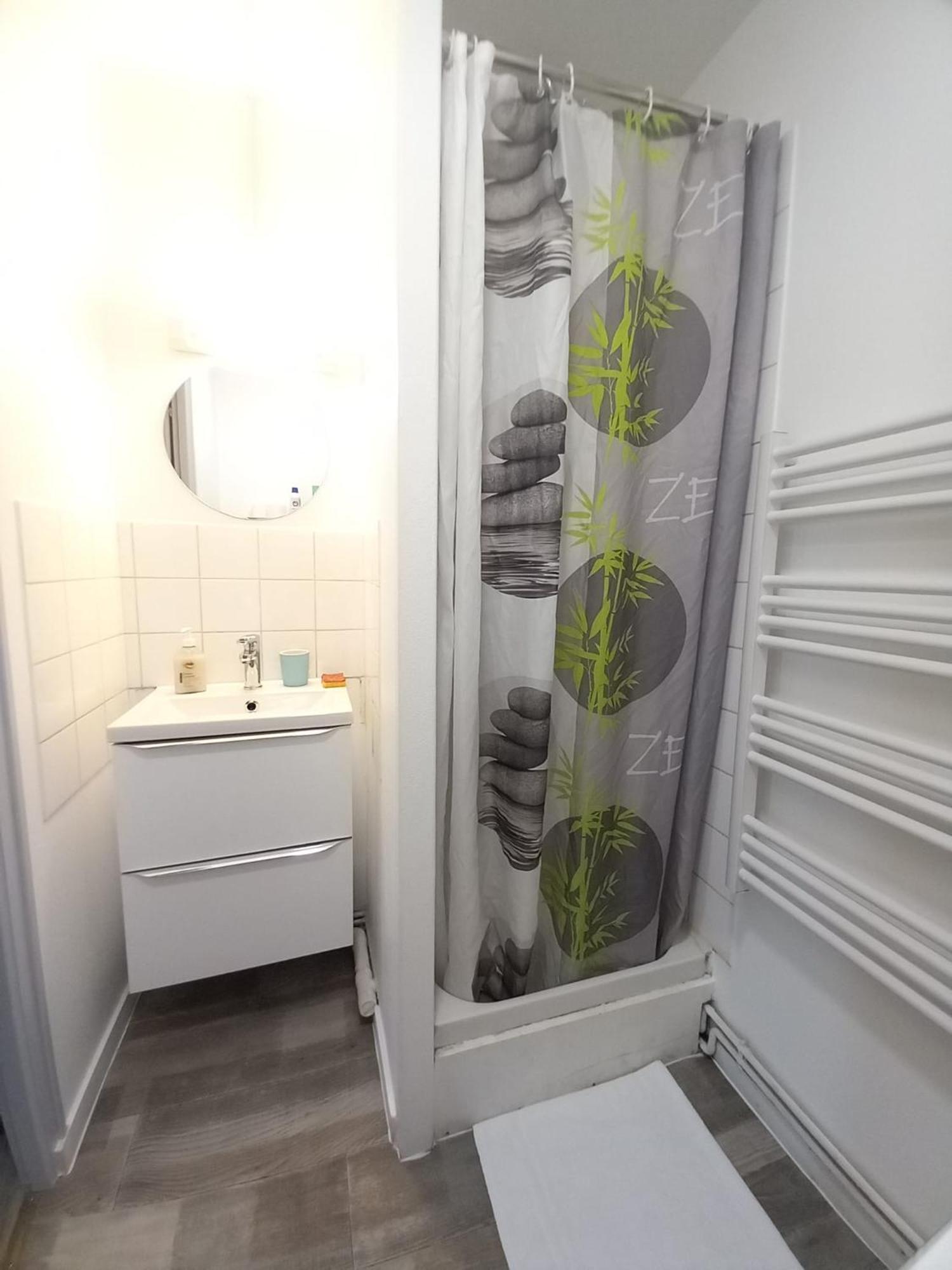 Studio Simplicien *Cosy* Plein Centre Ville De Poitiers *Tv* Wifi *Cafe* ภายนอก รูปภาพ